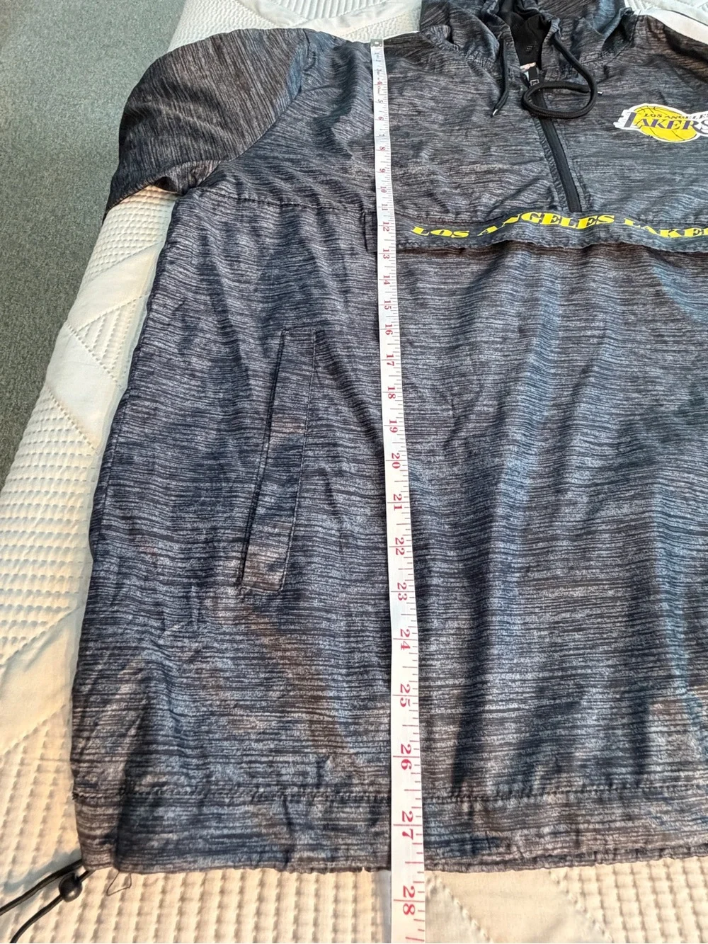 NBA LA Lakers Lightweight Windbreaker Men's Sz Large, Like New Sporty